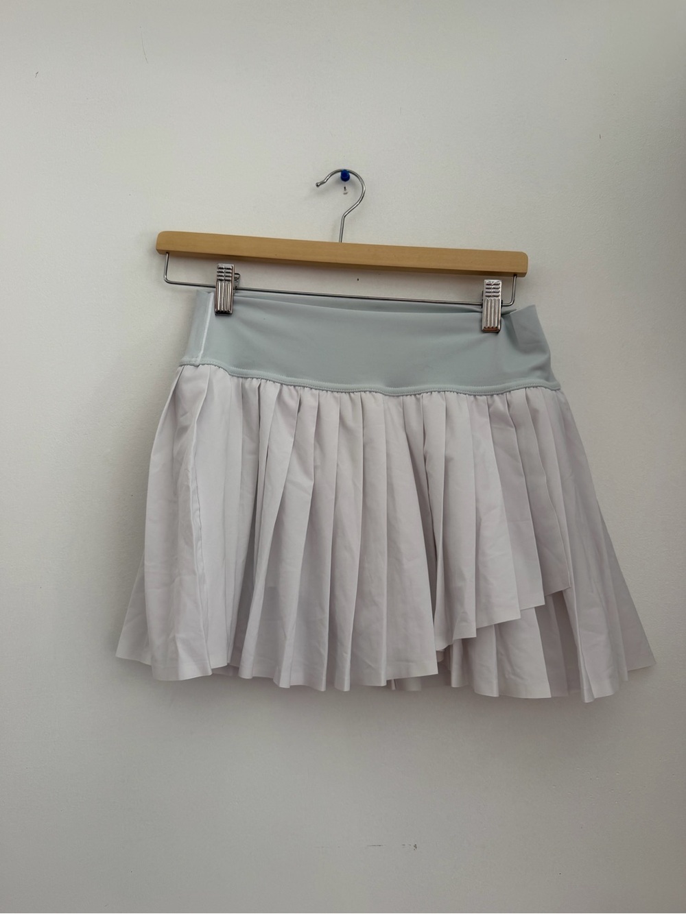OFFLINE by Aerie Pleated Skort – Light Blue/White – Size Medium
